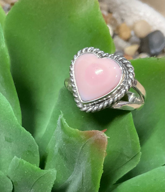 Dusty Rose Pink Conch Ring
