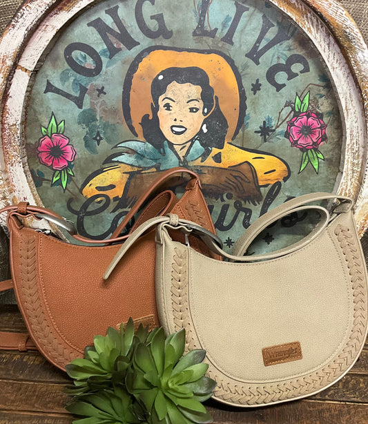 Okalla Shoulder Bag in genuine leather with buckle accent and western-inspired stitching – versatile shoulder or crossbody bag for rustic, elegant style.
