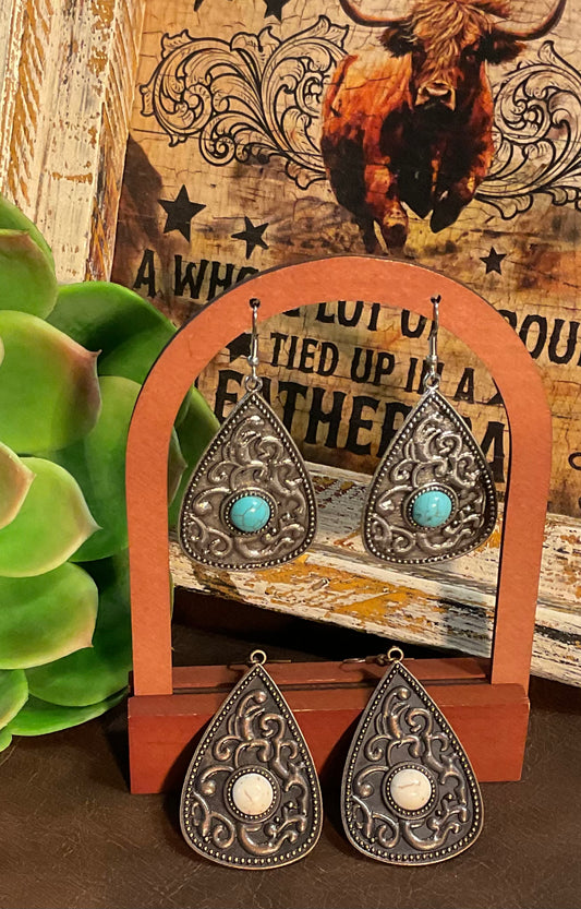 Canyon Grace Teardrop Earrings