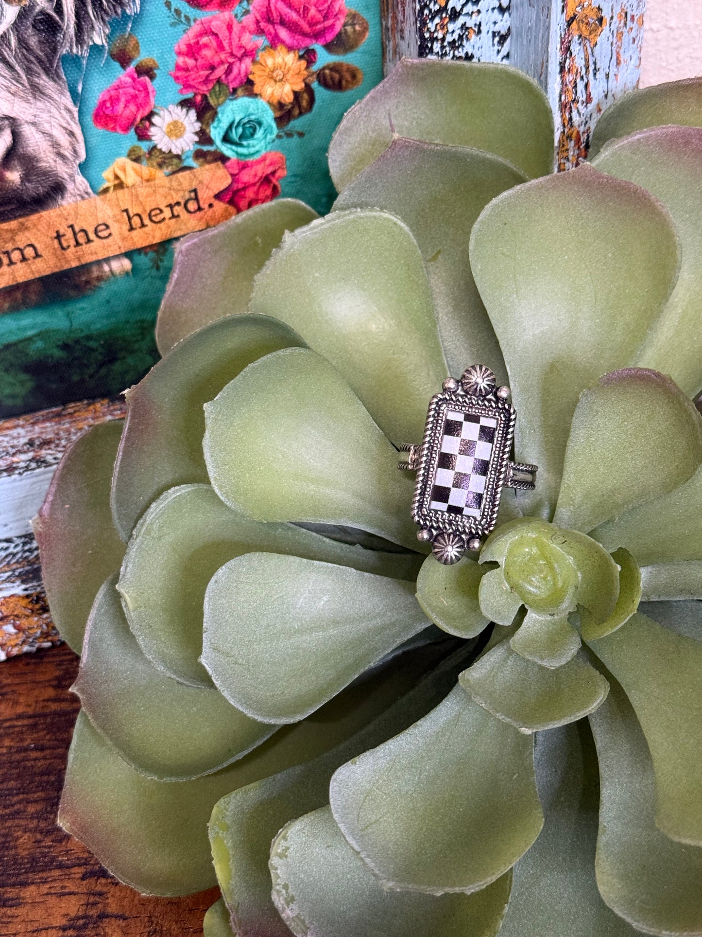 Checkered Charm Stretch Ring