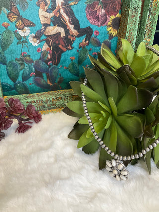 western boho choker necklace with floral pendant in white stone